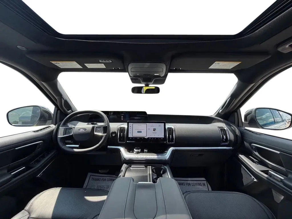 2027 Ford Expedition Platinum - Photo 11