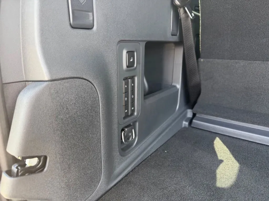 2027 Ford Expedition Platinum - Photo 36