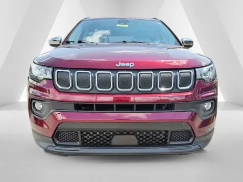 Photos of 2022 Jeep Compass Latitude Lux for sale in Grayson, KY at Pure Country Automotive