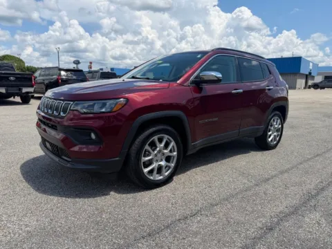 Another view of 2022 Jeep Compass Latitude Lux for sale in Grayson, KY at Pure Country Automotive