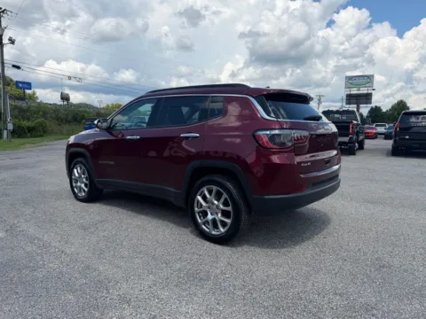 More photos of 2022 Jeep Compass Latitude Lux at Pure Country Automotive, KY