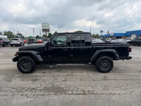 More photos of 2026 Jeep Gladiator Sport S at Pure Country Automotive, KY