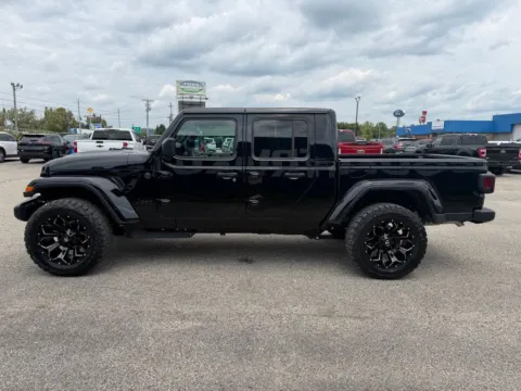 More photos of 2026 Jeep Gladiator Sport S at Pure Country Automotive, KY