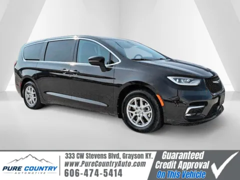 Black 2023 Chrysler Pacifica Touring L for sale in Grayson, KY