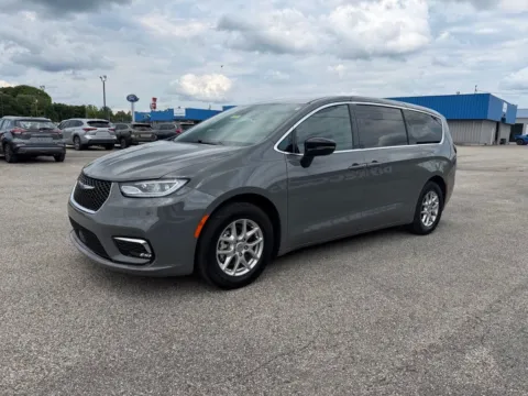 Another view of 2025 Chrysler Pacifica Select for sale in Grayson, KY at Pure Country Automotive