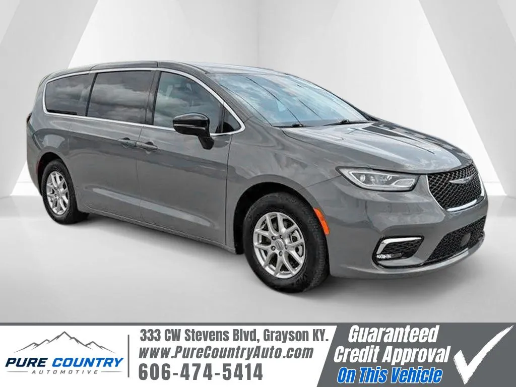 Gray 2025 Chrysler Pacifica Select for sale in Grayson, KY