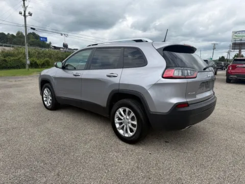 More photos of 2020 Jeep Cherokee Latitude at Pure Country Automotive, KY