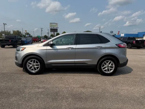 More photos of 2023 Ford Edge SEL at Pure Country Automotive, KY