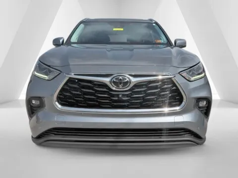 Photos of 2021 Toyota Highlander Limited for sale in Grayson, KY at Pure Country Automotive