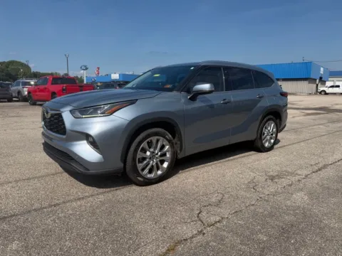 Another view of 2021 Toyota Highlander Limited for sale in Grayson, KY at Pure Country Automotive