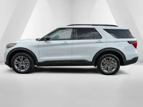 More photos of 2026 Ford Explorer Active at Pure Country Automotive, KY