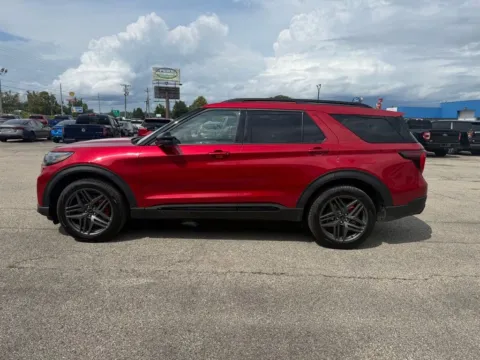 More photos of 2026 Ford Explorer ST-Line at Pure Country Automotive, KY