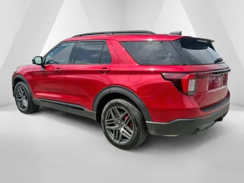 More photos of 2026 Ford Explorer ST-Line at Pure Country Automotive, KY