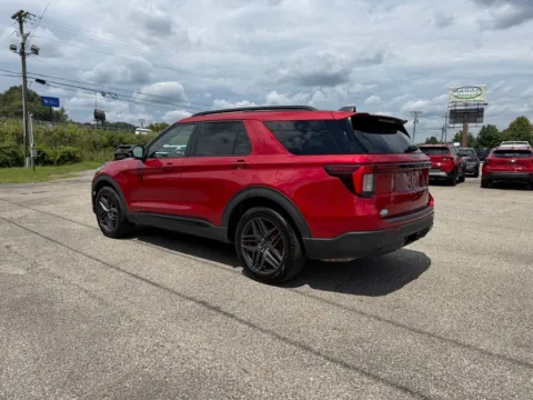 More photos of 2026 Ford Explorer ST-Line at Pure Country Automotive, KY