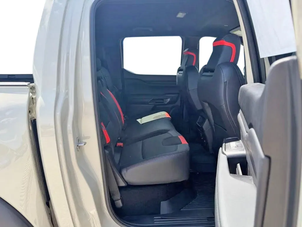 2026 Ford Ranger Raptor - Photo 30