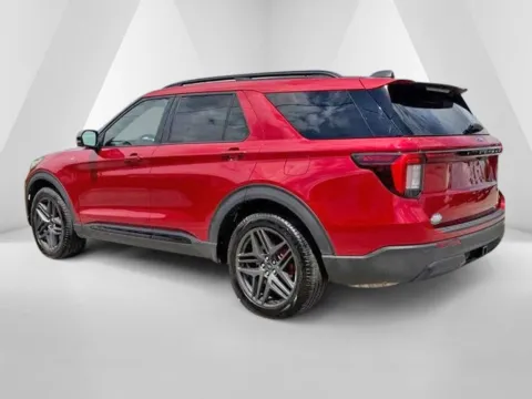 More photos of 2026 Ford Explorer ST-Line at Pure Country Automotive, KY