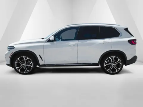 More photos of 2022 BMW X5 xDrive40i at Pure Country Automotive, KY