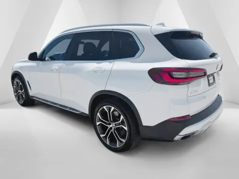 More photos of 2022 BMW X5 xDrive40i at Pure Country Automotive, KY