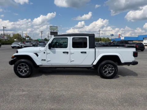 More photos of 2026 Jeep Gladiator Sport S at Pure Country Automotive, KY