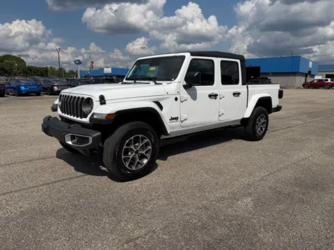 Another view of 2026 Jeep Gladiator Sport S for sale in Grayson, KY at Pure Country Automotive