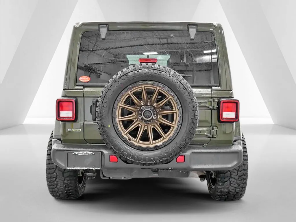 2022 Jeep Wrangler Unlimited Sahara - Photo 7