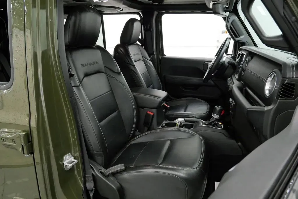 2022 Jeep Wrangler Unlimited Sahara - Photo 15