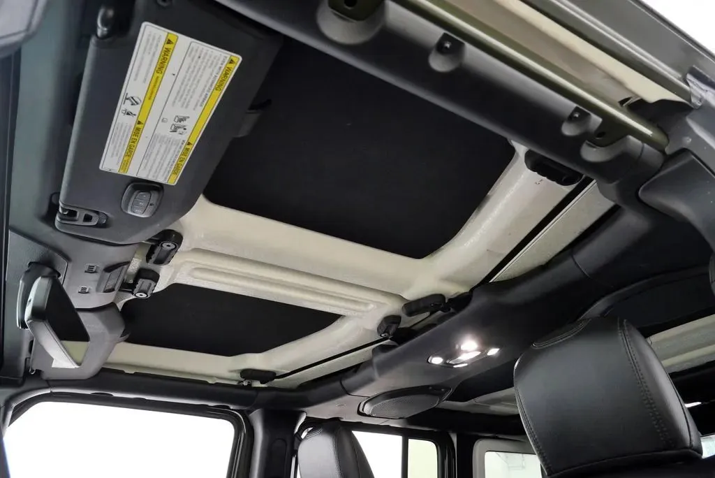 2022 Jeep Wrangler Unlimited Sahara - Photo 33