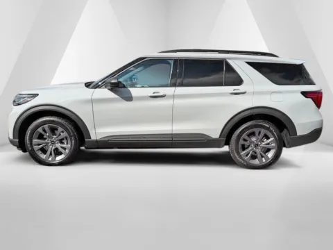 More photos of 2027 Ford Explorer Active at Pure Country Automotive, KY