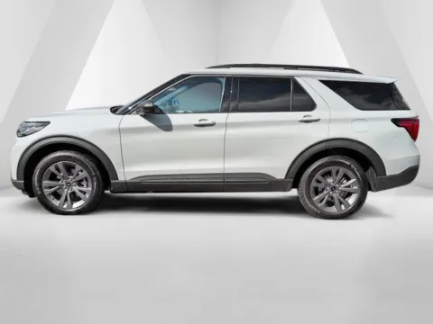 More photos of 2027 Ford Explorer Active at Pure Country Automotive, KY