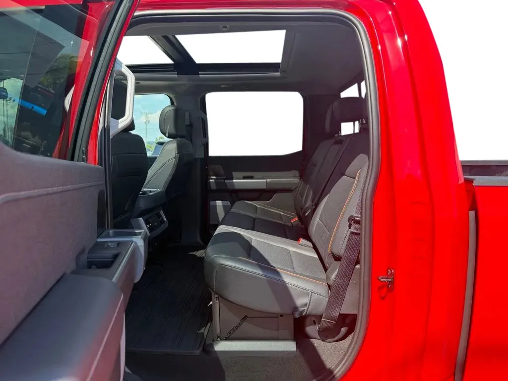 2027 Ford F-250 Super Duty Lariat - Photo 28