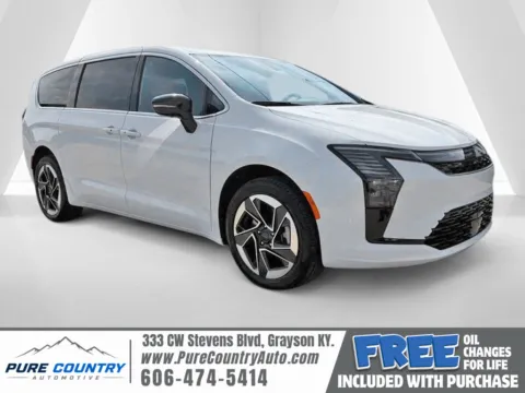 White 2027 Chrysler Pacifica Limited for sale in Grayson, KY