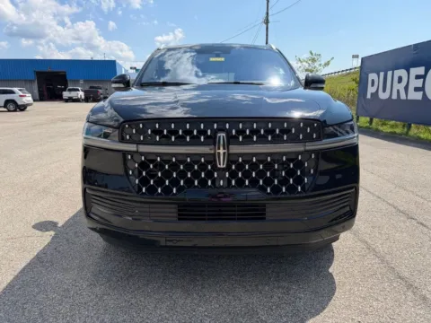 Photos of 2025 Lincoln Navigator Black Label for sale in Grayson, KY at Pure Country Automotive