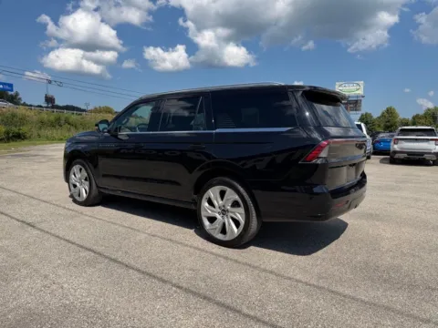 More photos of 2025 Lincoln Navigator Black Label at Pure Country Automotive, KY