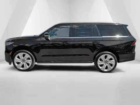 More photos of 2025 Lincoln Navigator Black Label at Pure Country Automotive, KY
