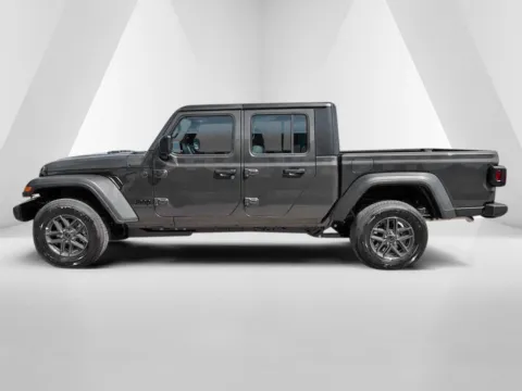 More photos of 2026 Jeep Gladiator Sport at Pure Country Automotive, KY