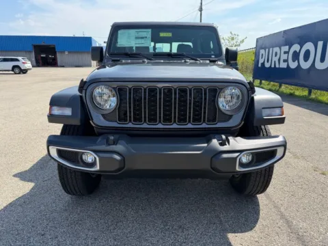 Photos of 2026 Jeep Gladiator Sport for sale in Grayson, KY at Pure Country Automotive
