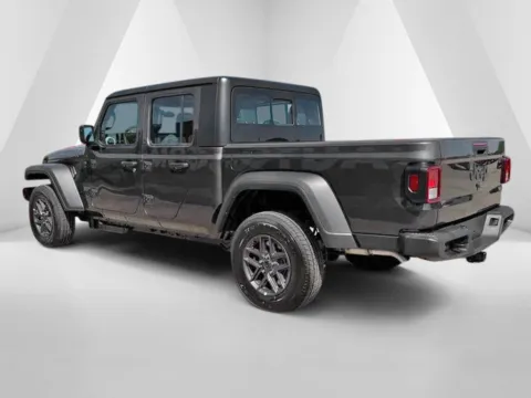 More photos of 2026 Jeep Gladiator Sport at Pure Country Automotive, KY