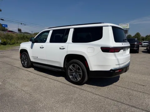 More photos of 2024 Jeep Wagoneer Series II at Pure Country Automotive, KY