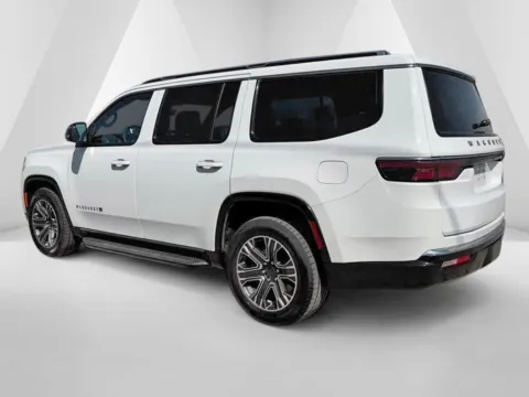 More photos of 2024 Jeep Wagoneer Series II at Pure Country Automotive, KY
