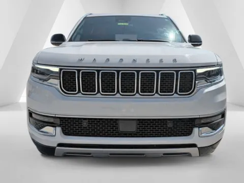 Photos of 2024 Jeep Wagoneer Series II for sale in Grayson, KY at Pure Country Automotive