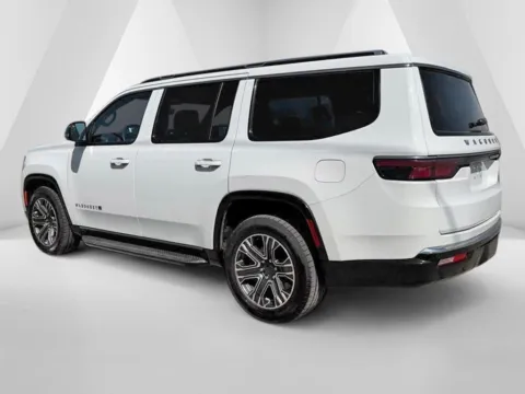 More photos of 2024 Jeep Wagoneer Series II at Pure Country Automotive, KY