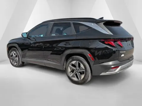 More photos of 2025 Hyundai Tucson SEL at Pure Country Automotive, KY