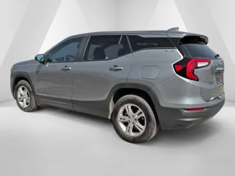 More photos of 2024 GMC Terrain SLE at Pure Country Automotive, KY