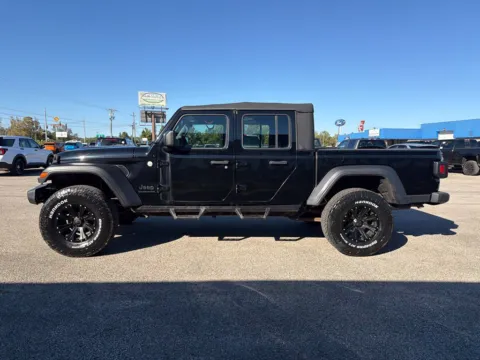 More photos of 2021 Jeep Gladiator Sport at Pure Country Automotive, KY