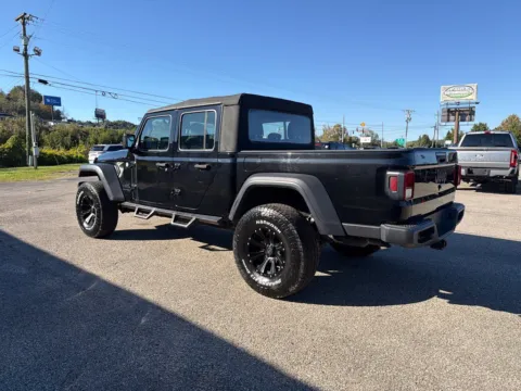 More photos of 2021 Jeep Gladiator Sport at Pure Country Automotive, KY