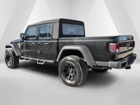 More photos of 2021 Jeep Gladiator Sport at Pure Country Automotive, KY
