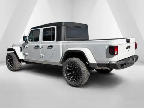 More photos of 2026 Jeep Gladiator Sport S at Pure Country Automotive, KY