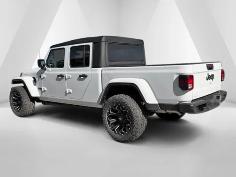 More photos of 2026 Jeep Gladiator Sport S at Pure Country Automotive, KY
