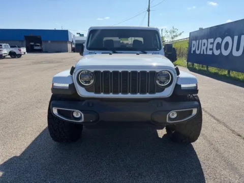 Photos of 2026 Jeep Gladiator Sport S for sale in Grayson, KY at Pure Country Automotive