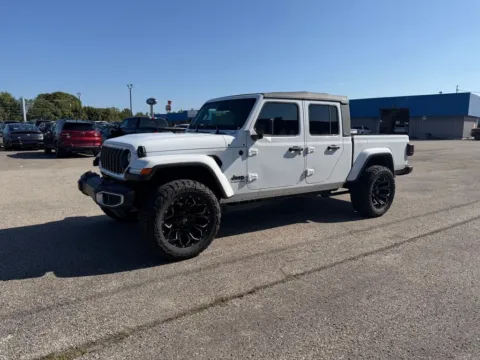 Another view of 2026 Jeep Gladiator Sport S for sale in Grayson, KY at Pure Country Automotive